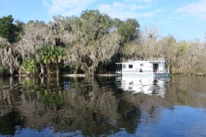 The houseboat at Lungren