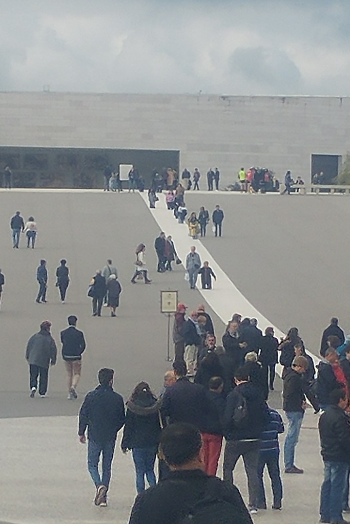 Fatima plaza and penitents on their knees