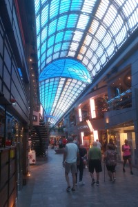 The arcade with classic ceiling